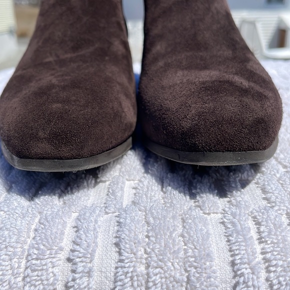 Aquatalia Falco Suede Bootie, 9 1/2 - Picture 5 of 15